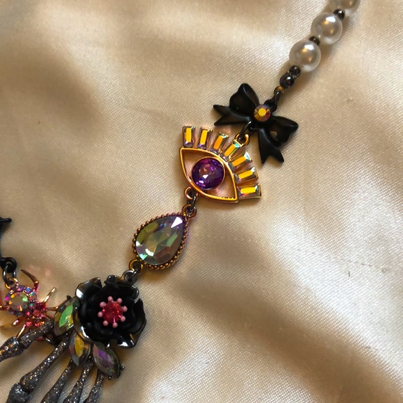 Betsey Johnson Glampire Faux Pearl Skeleton Hand & Halloween Icons Necklace NWT - Picture 10 of 16